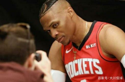 哨脚法著称 哨脚法著称